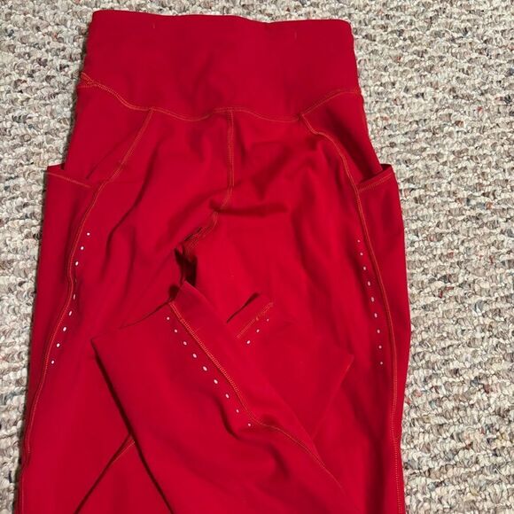 Lululemon Fast and Free High-Rise Tight 25” Pockets *Updated Dark Red- Size 2 - Picture 9 of 12